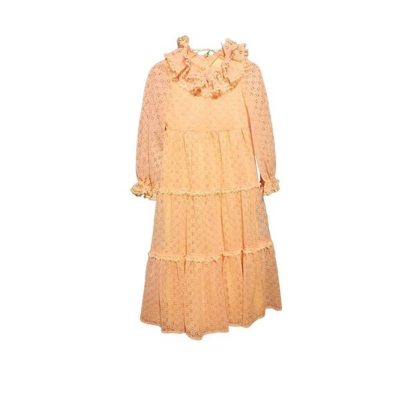 Vintage girls dress w/ruffles and lace in good condition.